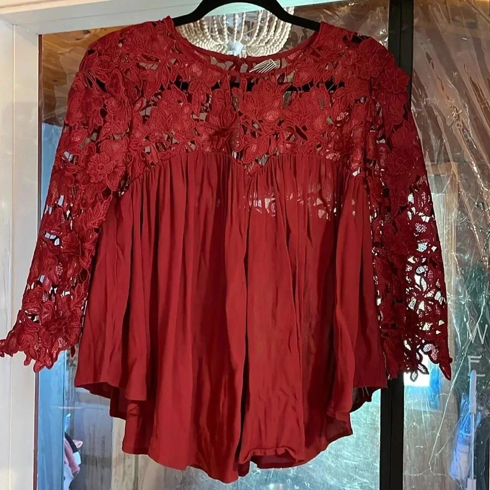 Guest Editor, Sz XS, Flowy Boho Blouse, Burgundy